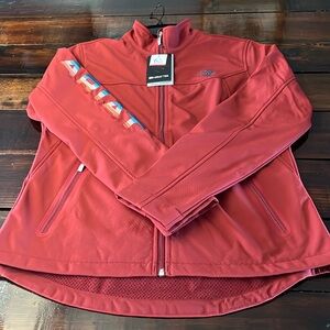 NWT Ariat Women’s New Team Rouge Red Softshell Jacket, Large